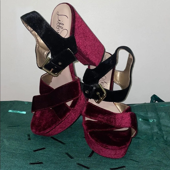 libby. edelman Red Platform High Heeled Sandals (8.5) - Picture 1 of 9